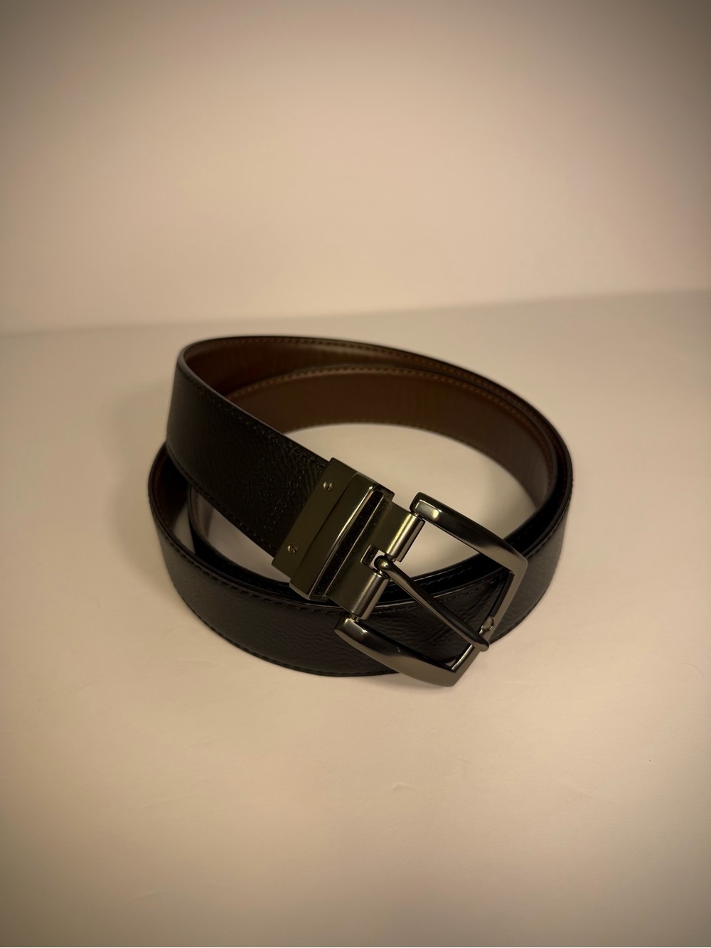 Men's Columbia Reversible Synthetic Leather Dress Belt with Metal Buckle - Picture 2 of 4